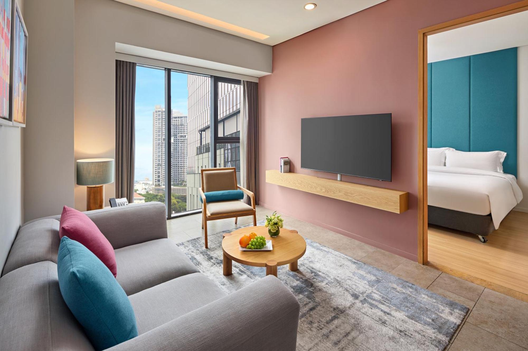 Novotel Living Saigon South Хошимин Екстериор снимка